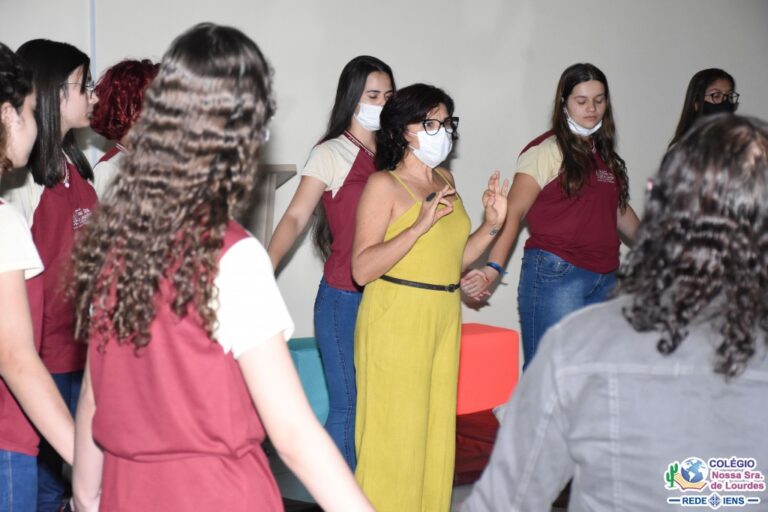 Leia mais sobre o artigo Momento de Meditação com as turmas do 3º e 4º ano do CNNM.