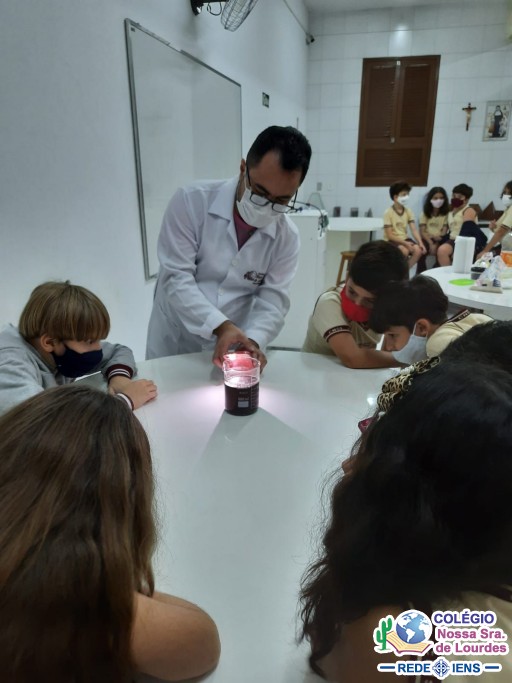 Leia mais sobre o artigo Aula no laboratório de exatas com as turmas do 4º ano do Fundamental Anos Iniciais.