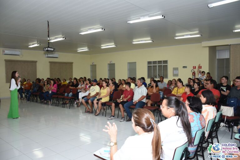 Leia mais sobre o artigo Encontro com as famílias do Curso Normal em Nível Médio